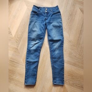 Nice Cigarette Cut Skinny Jeans